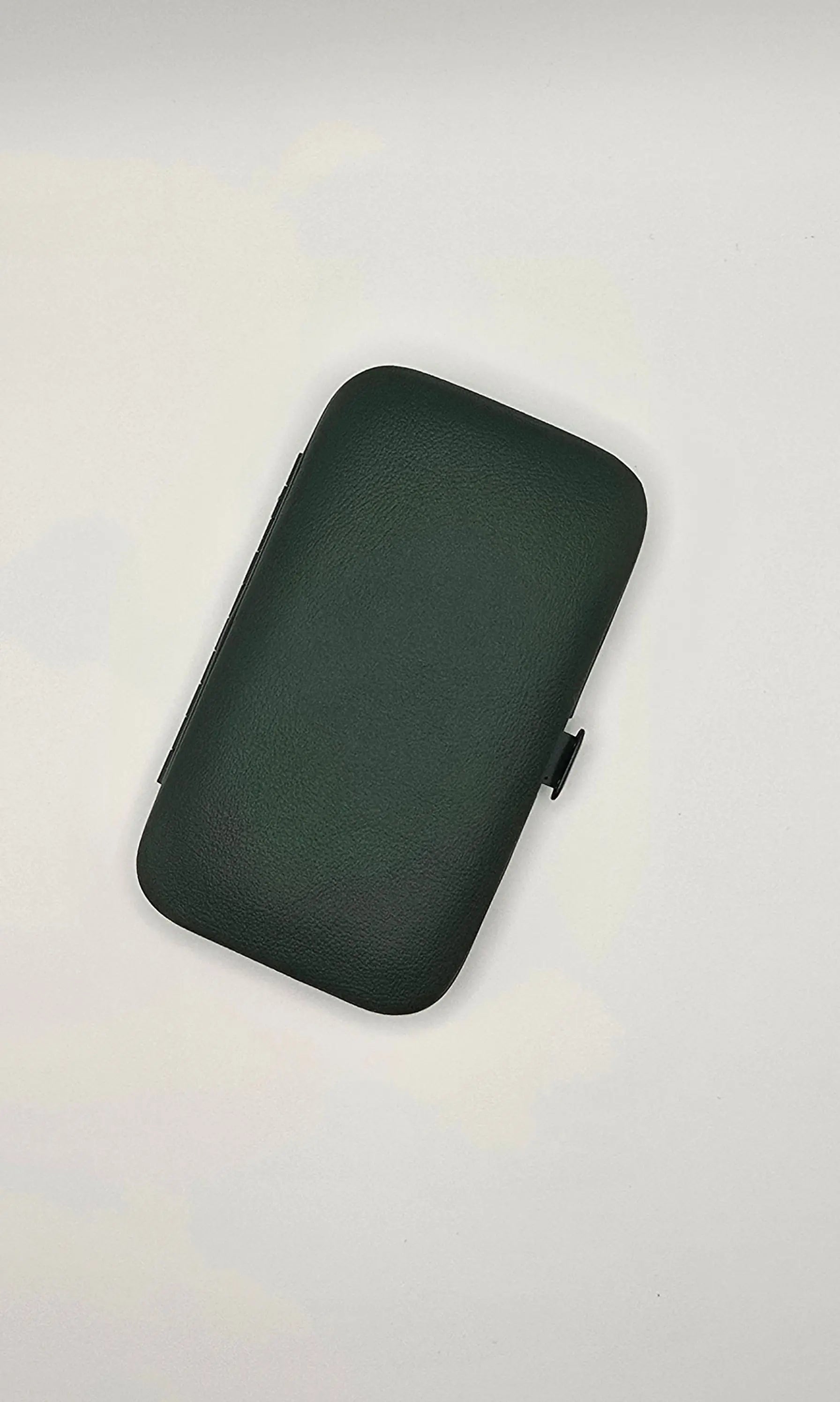 Maniküre- & Pediküre-Set – 7-teiliges Nagelpflege-Set im Etui – Edelstahl Moellerzon