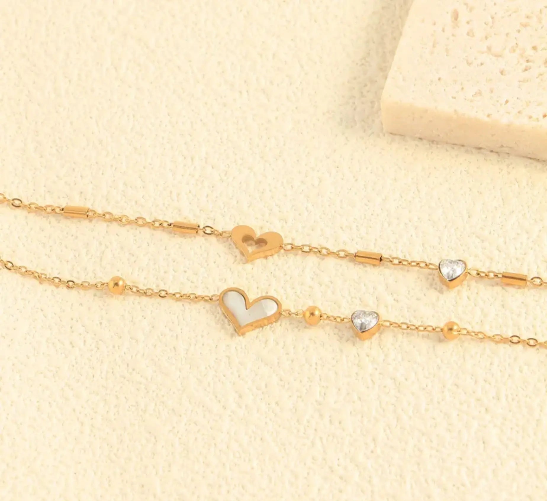 Zarte Herz-Fußkette – vergoldeter Edelstahl Moellerzon