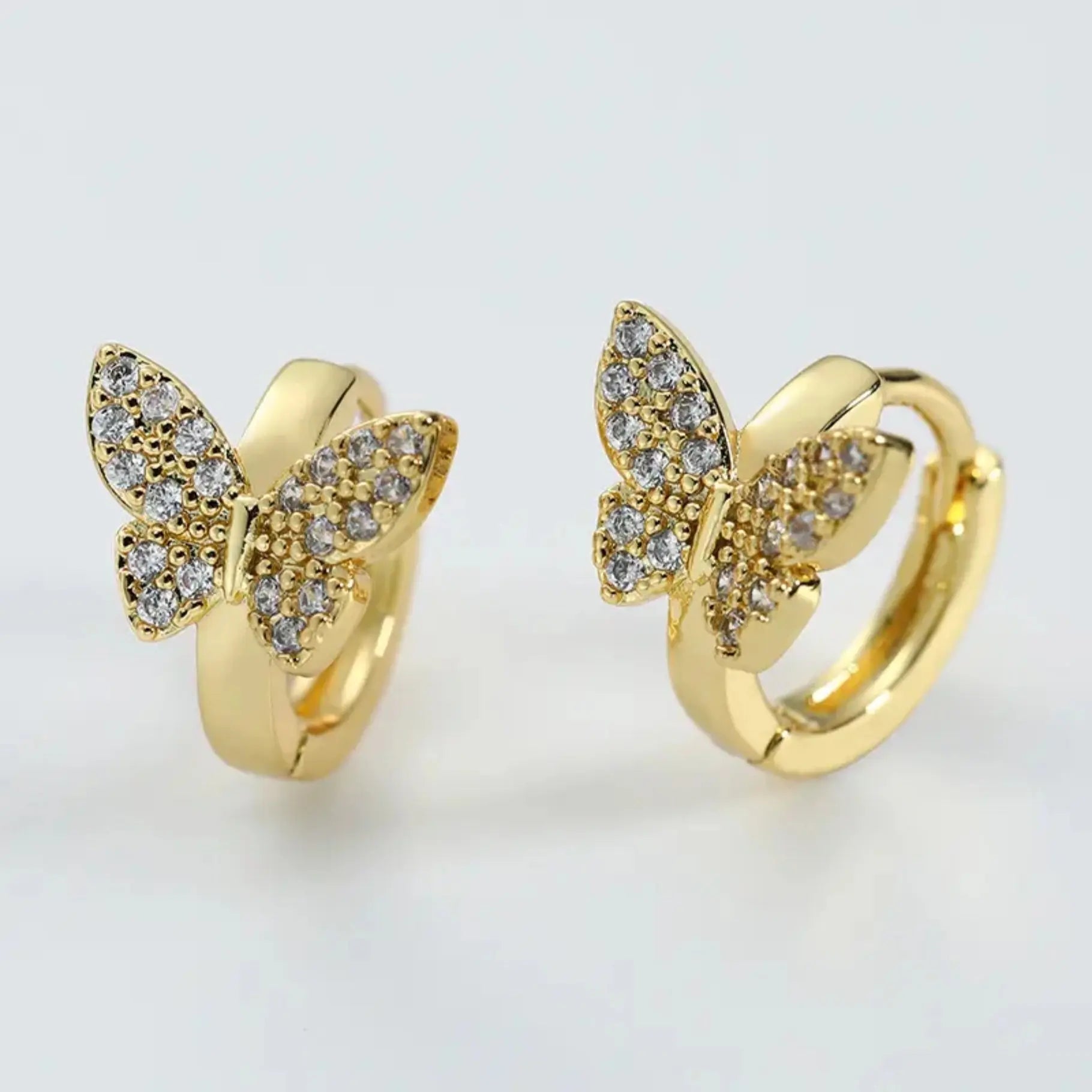 Schmetterling Creolen – Edelstahl 18K vergoldet mit Zirkonia, elegant & feminin Moeller