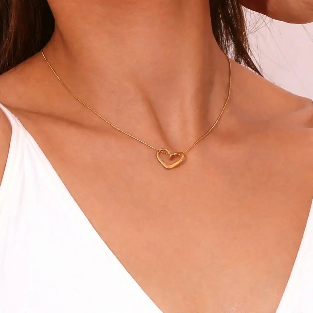 Gold Herz Kette – Elegante Schlangenkette mit Herzanhänger – Damen Schmuck Moeller