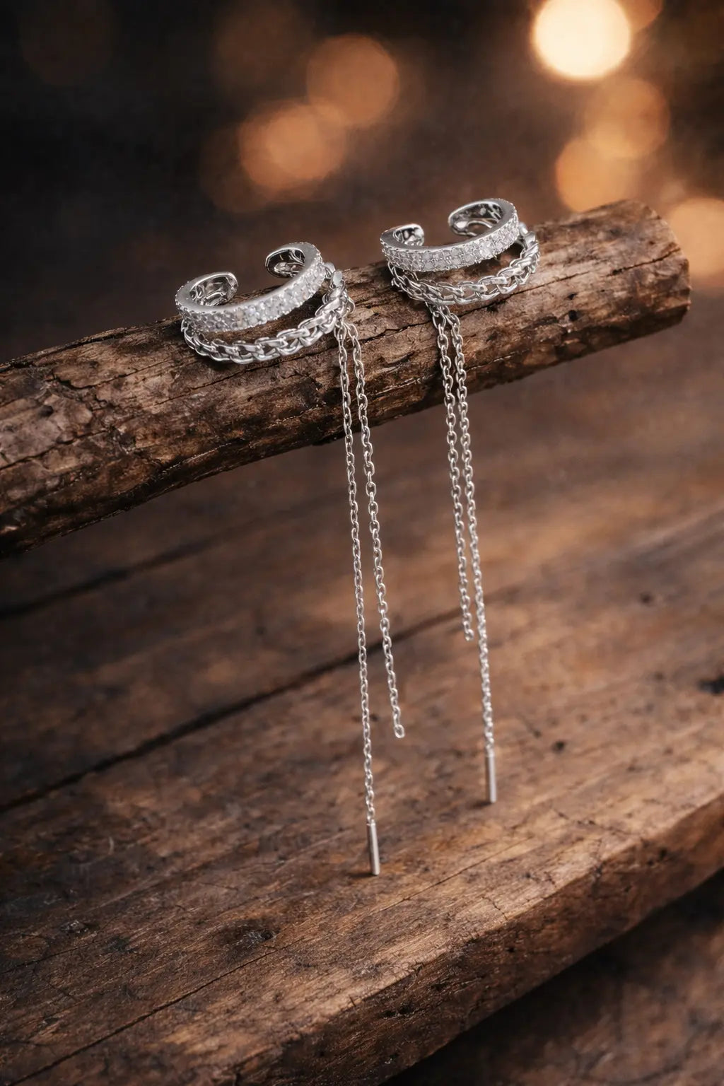 Eleganter Silber Ear Cuff mit Kette – Trend Ohrschmuck ohne Piercing Moellerzon