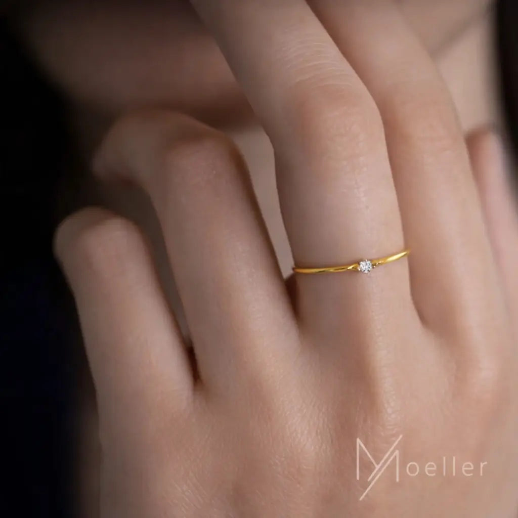 Feiner 925er Sterling Silber Ring – Vergoldet – Minimalistischer Damenring mit Zirkonia Moellerzon